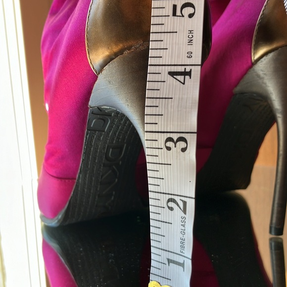 DKNY bootie size 9.5 - Picture 6 of 8